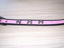 Halsband Roze met botjes